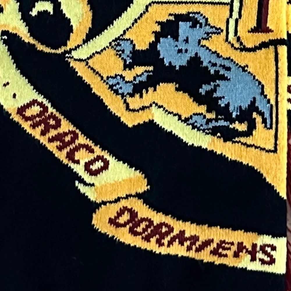 Harry Potter Hogwarts Crest Knit Scarf with Tassels